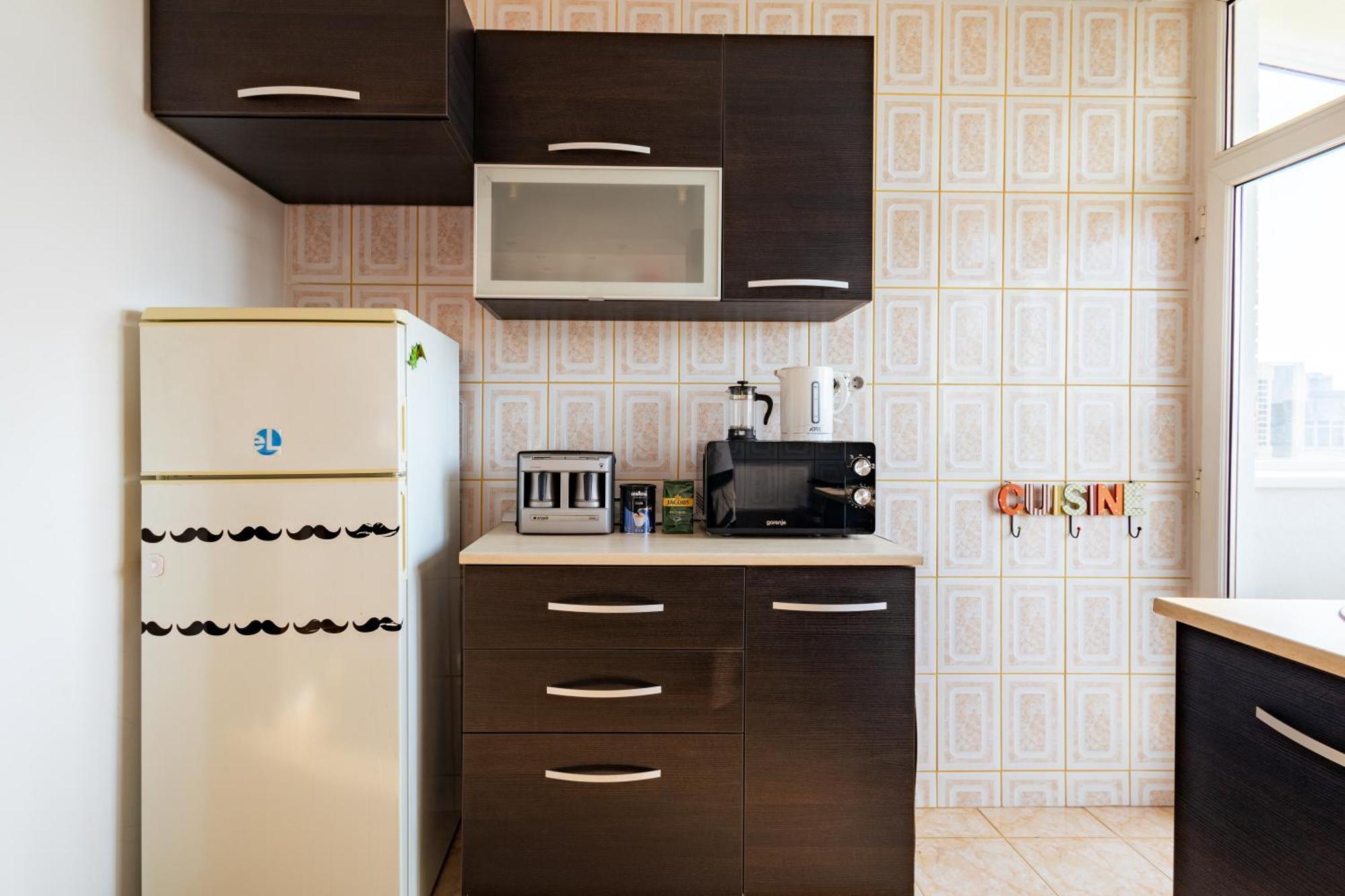 Bird Nest 2 Room Apartment Bukares Bagian luar foto
